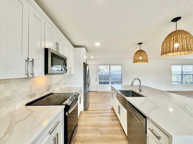 Building Photo - 1101 46th St N