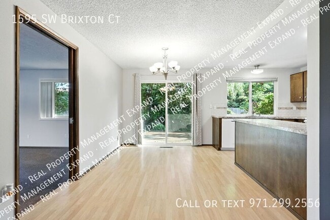 Building Photo - 1595 SW Brixton Ct
