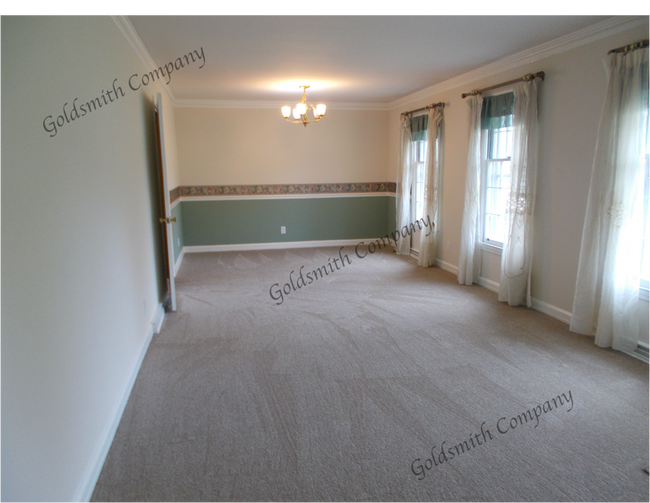 Building Photo - 21 Northway Dr