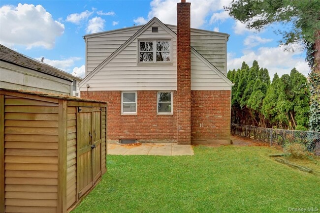 Building Photo - 330 Harvard Rd