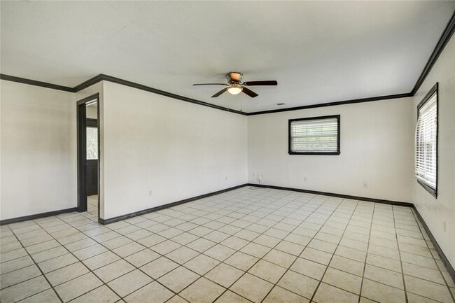 Building Photo - 2708 County Rd 686