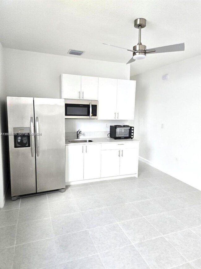 Building Photo - 14894 SW 163rd St