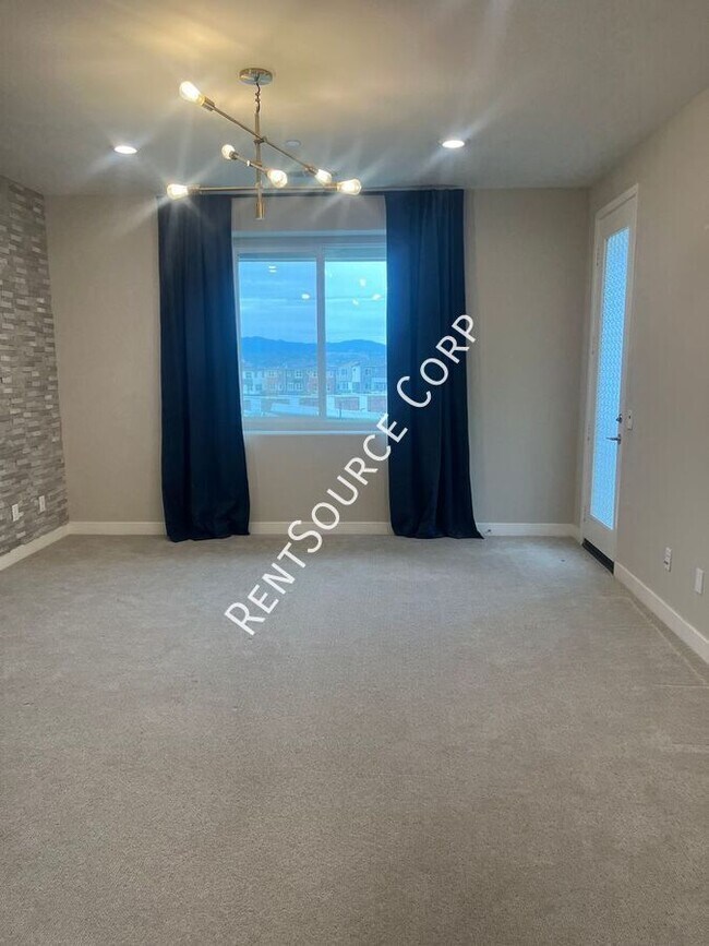 Building Photo - 27227 W Coyote Bush Ct