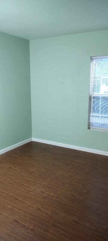 Building Photo - 3010 N Edith Blvd