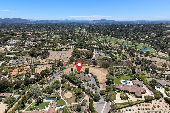 Building Photo - This Beautiful Hacienda Style Home combine...