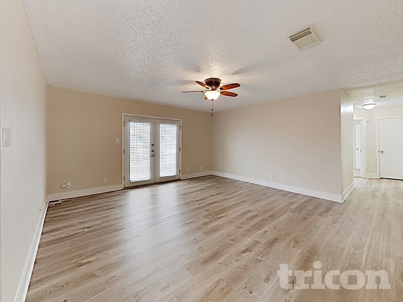 Building Photo - 8338 Morning Grove