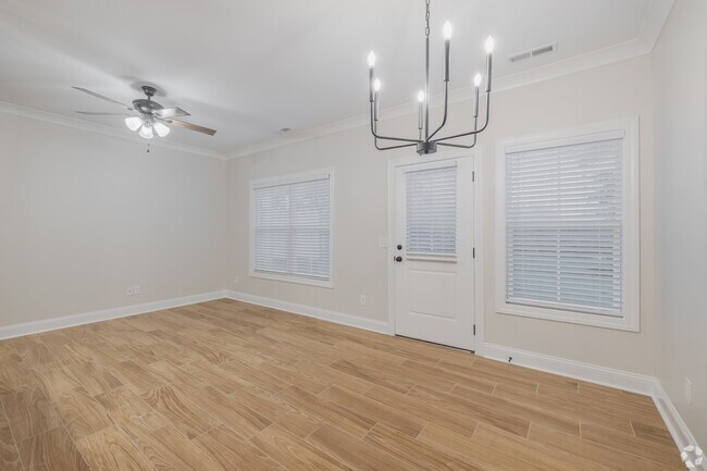 Building Photo - 434 Wren Crest Lane