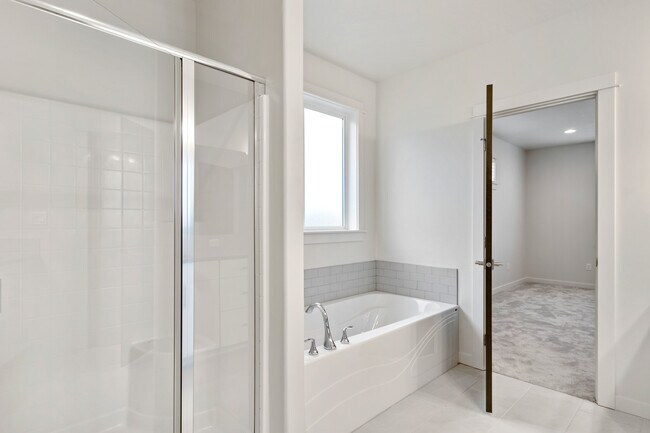 Building Photo - 7565 W Itasco Dr
