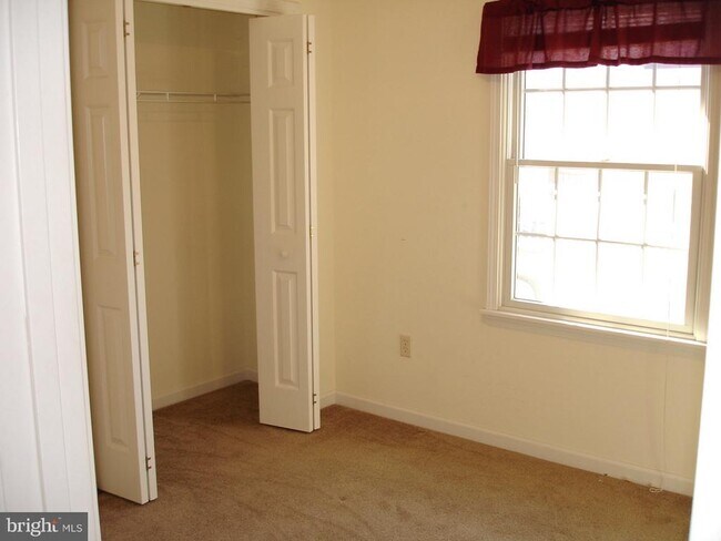 Building Photo - 1219 Bayside Rd