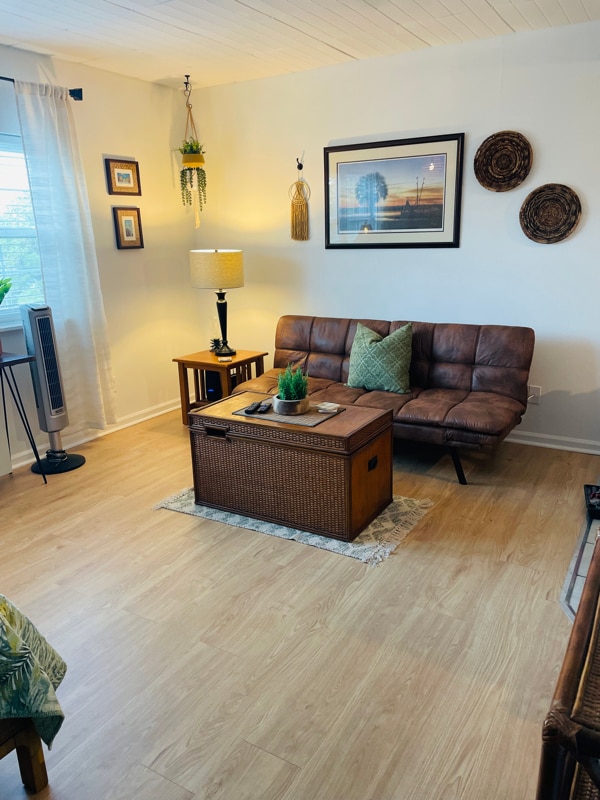 Building Photo - 6850 Blue Heron Blvd