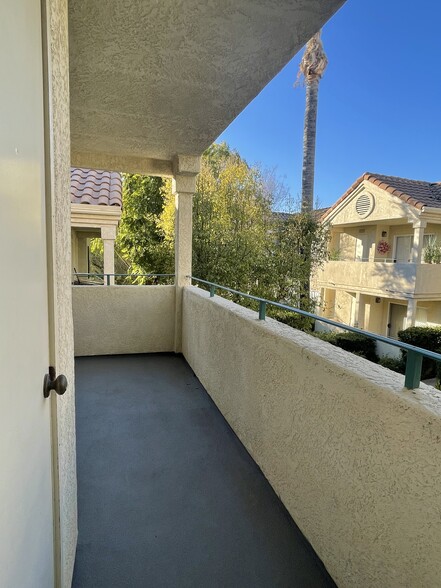Peaceful setting, Calabasas - 4201 Las Virgenes Rd