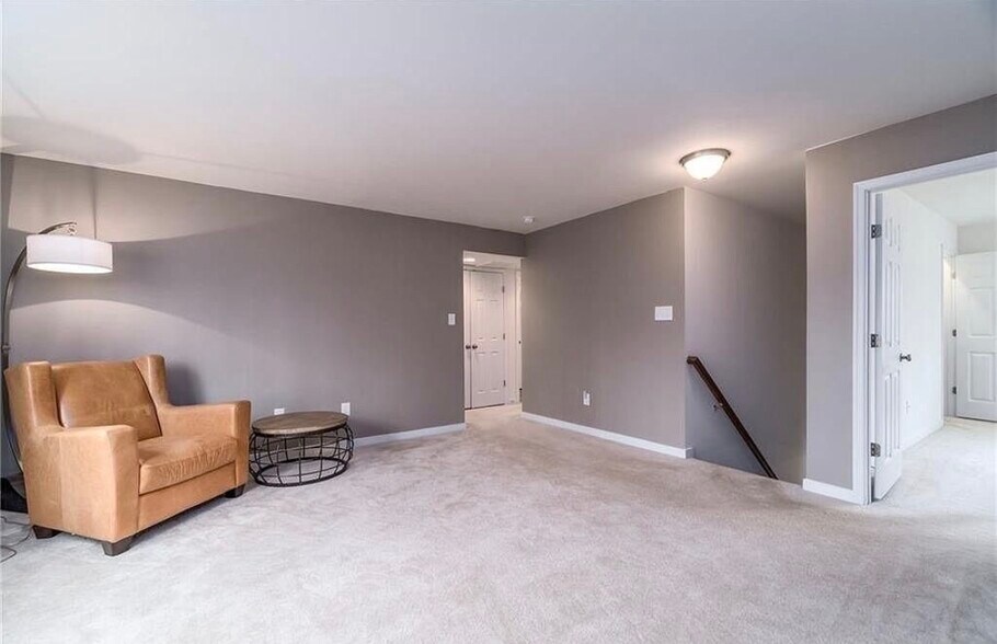 Building Photo - 4007 Island Park Ct