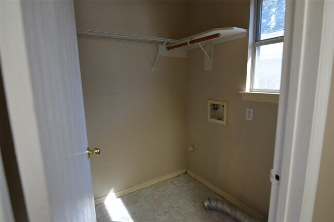 Building Photo - 24119 Wild Horses Ln