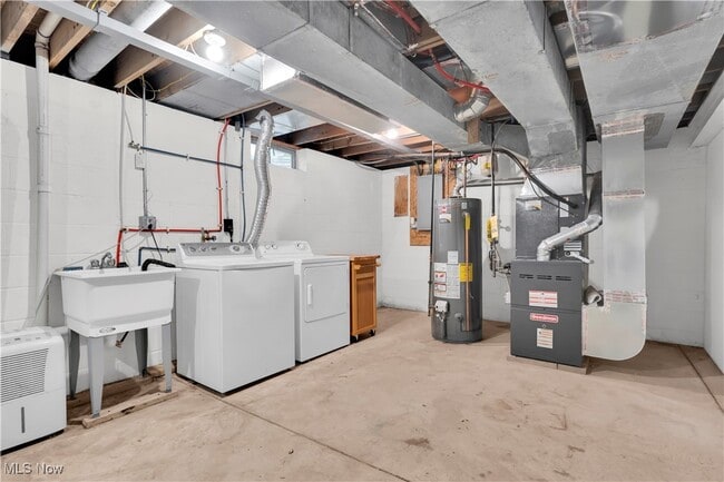 Building Photo - 33555 Wagon Wheel Dr