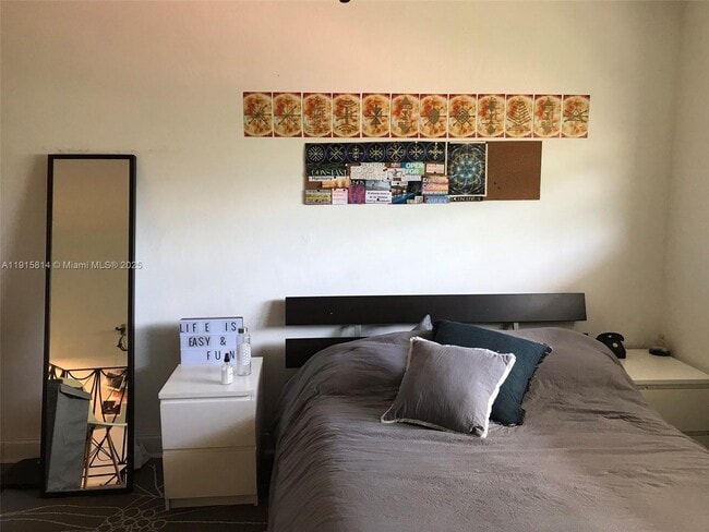 Building Photo - 421 NE 68th St