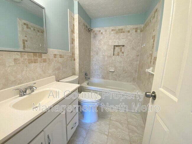 Building Photo - 320 6 Branches Ct