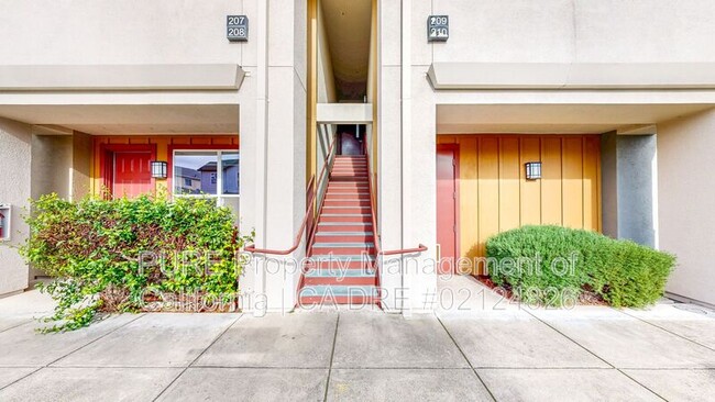 Building Photo - 950 Campoy St