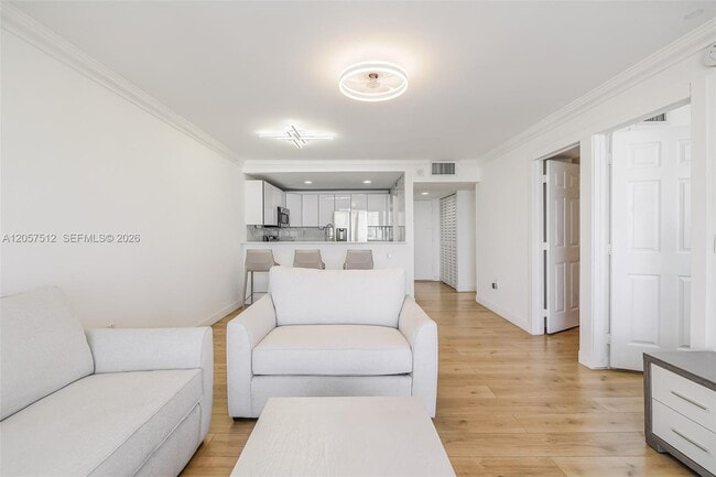 Building Photo - 401 Ocean Dr