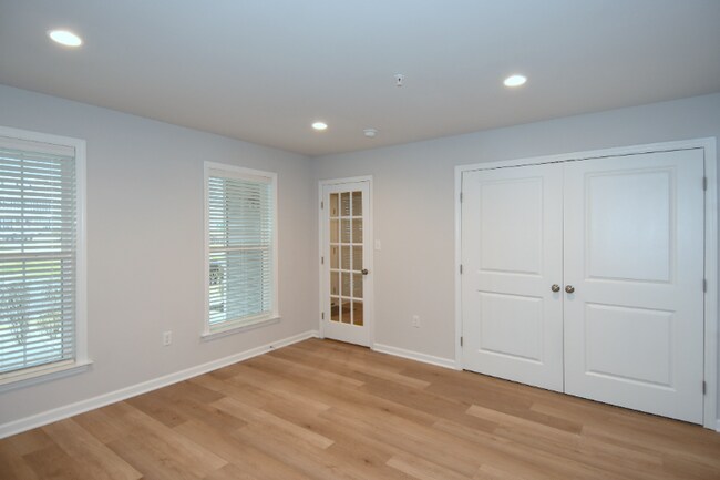 Building Photo - 130 Gress Rd