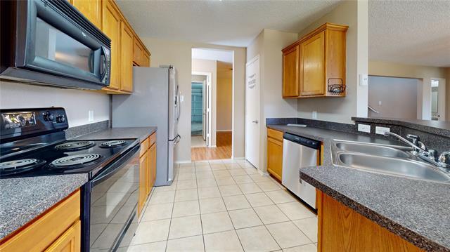 Building Photo - 9960 Thomas Jefferson Dr