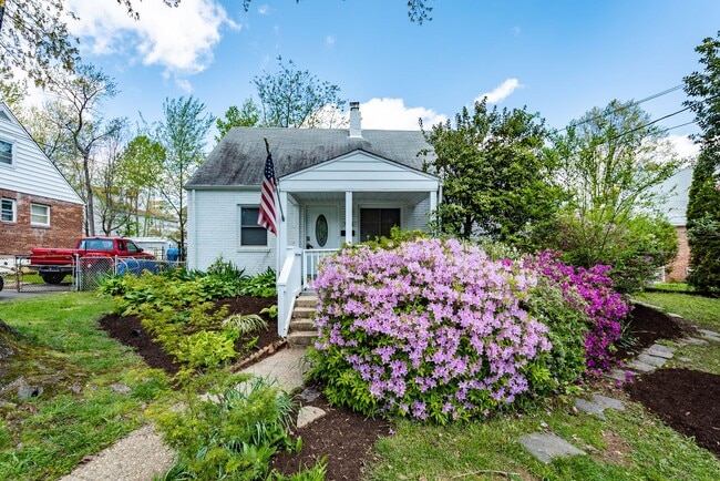 Primary Photo - Lovely and Updated 4 Bedroom 2 Bath Cape C...