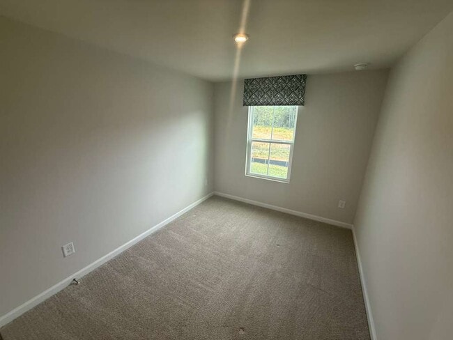 Building Photo - 509 PORTAL CIRCLE CIR, B, SANDSTON, VA 23150