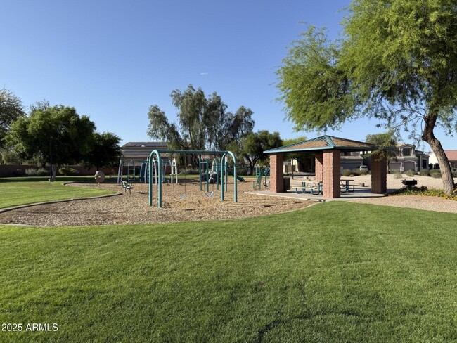 Building Photo - 12934 W Hearn Rd