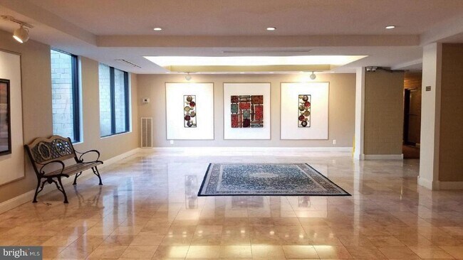 Building Photo - 3100 S Manchester St