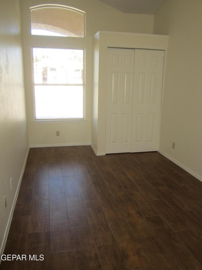 Building Photo - 11804 Kings Arms Ct