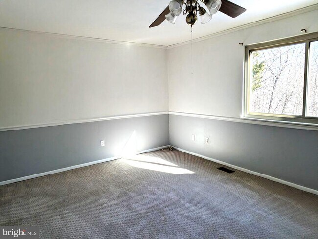 Building Photo - 22 Bryce Ct