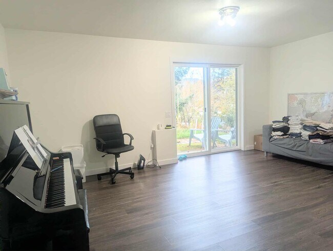 Building Photo - 16302 SE 132nd St