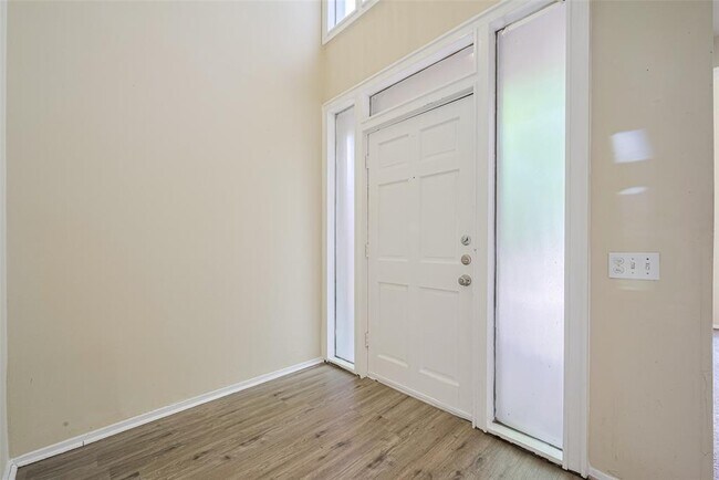Building Photo - 4726 N Cashel Cir