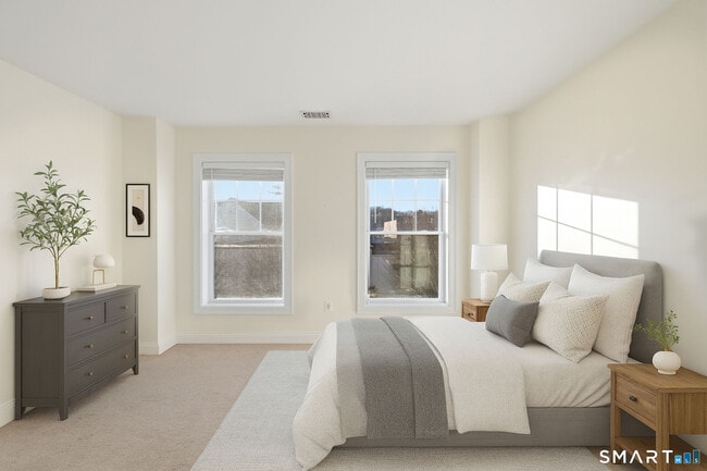 Building Photo - 85 Camp Ave