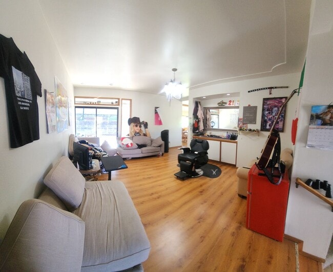 Building Photo - Bigger than average home in SLO! Lots of space!