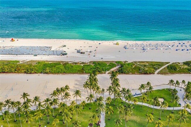 Building Photo - 701 Collins Ave