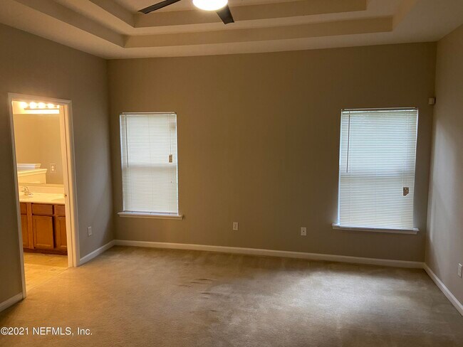 Building Photo - 6332 Morse Ave