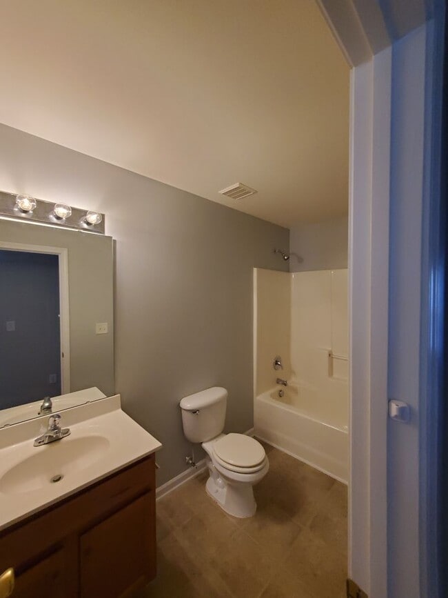 Building Photo - Beautiful  Home  Available for Rent in Monroe, NC 28112