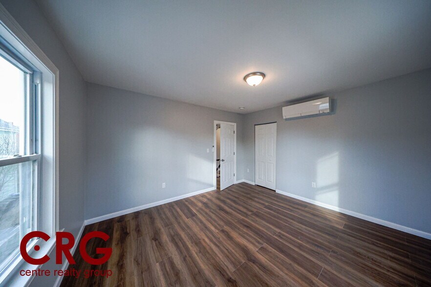 Building Photo - 81 Alder St