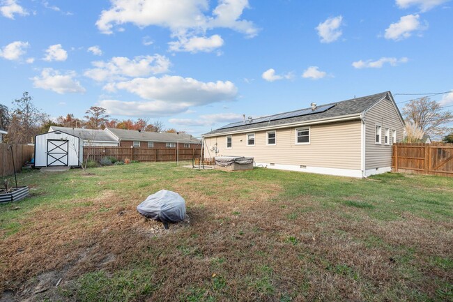 Building Photo - Charming Ranch-Style Home in a Quiet Norfo...