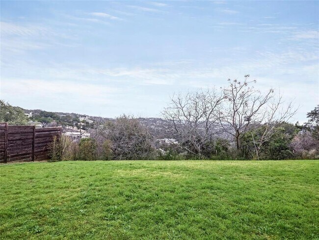 Building Photo - 4505 Deepwoods Dr