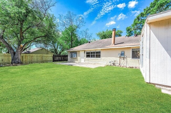 Building Photo - 11602 Inga Ln