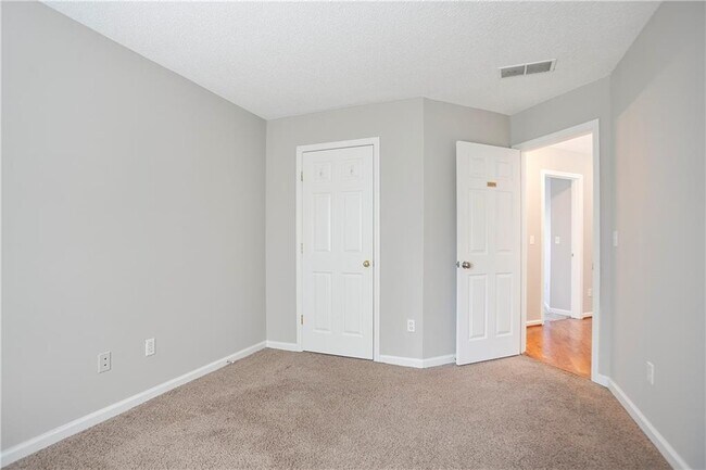 Building Photo - 140 Aucilla Ln