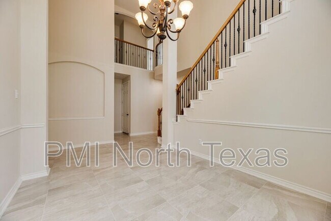 Building Photo - 3394 Overhill Dr