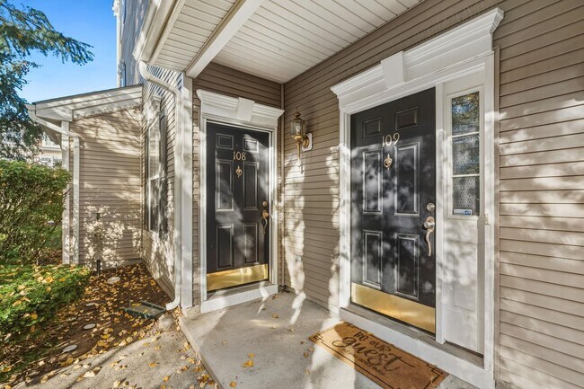 Building Photo - 108 Riverwalk Way