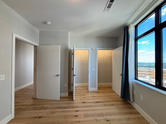 Building Photo - 191 Washington St