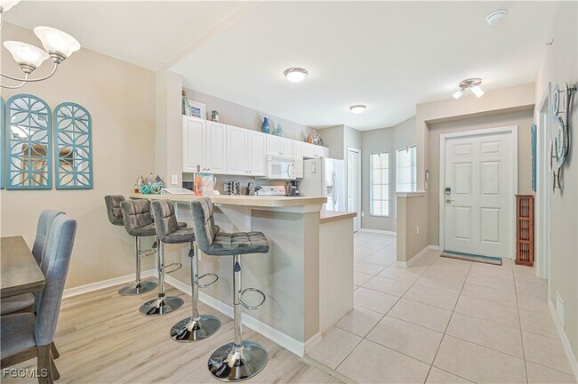 Building Photo - 9185 Celeste Dr