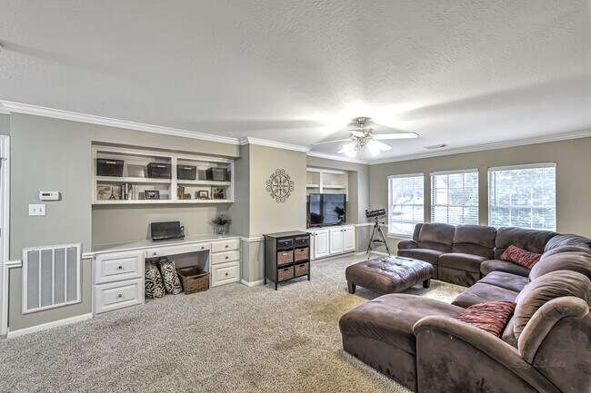 Building Photo - 23002 Cherrington Ct