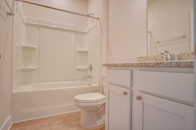 Building Photo - Deer Run 4BR/3BA Home – Solar, Community Pool & ½ Deposit for Active Military