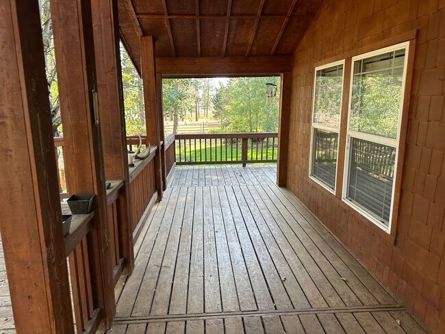 Building Photo - 2659 OR-422