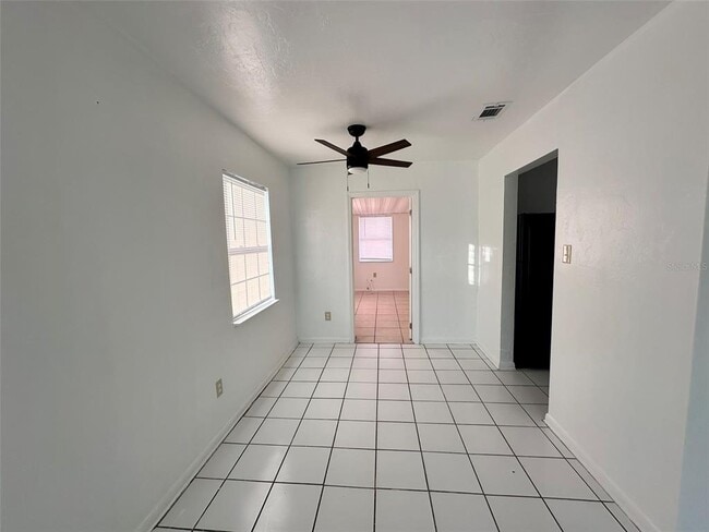 Building Photo - 6025 Deming Ave